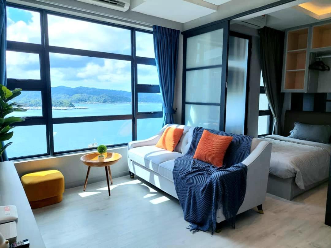 J'Stay Seaview Suite Jesselton Quay קוטה קינבלו מראה חיצוני תמונה